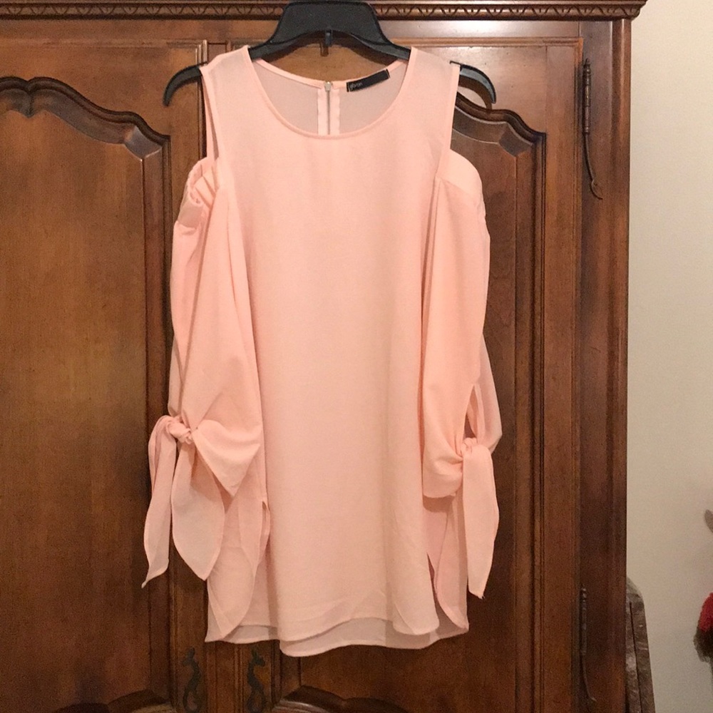 Gibson Cold Shoulder Top